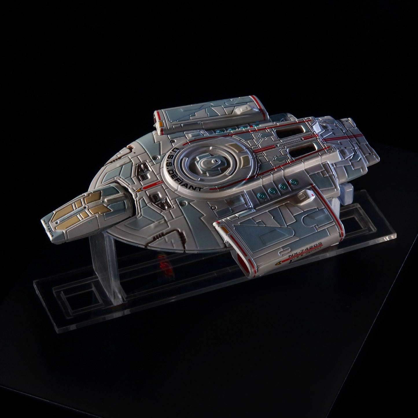 Starship Library Series – U.S.S. Defiant NCC-74205