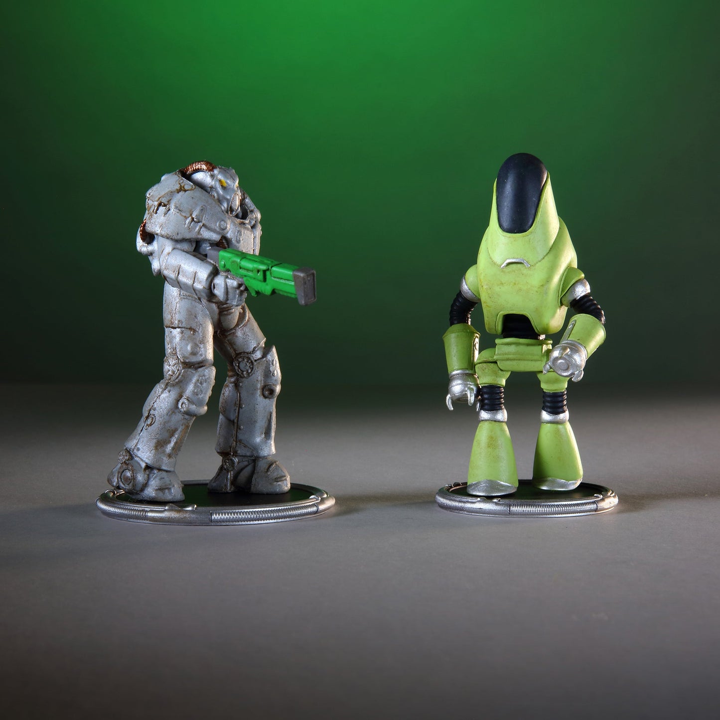 Fallout X01 and Protectron Mini Figure Set