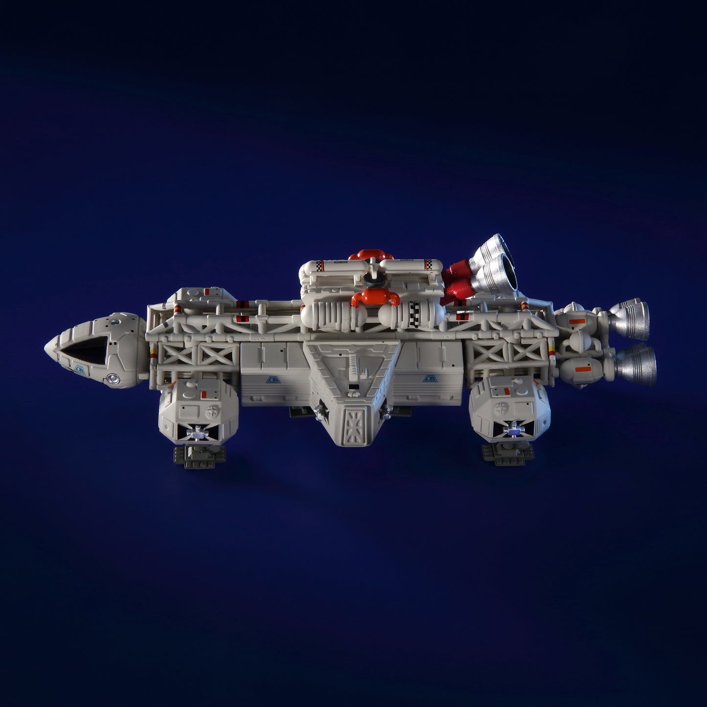 Space 1999  Deluxe 5inch Laboratory Eagle - ALP3