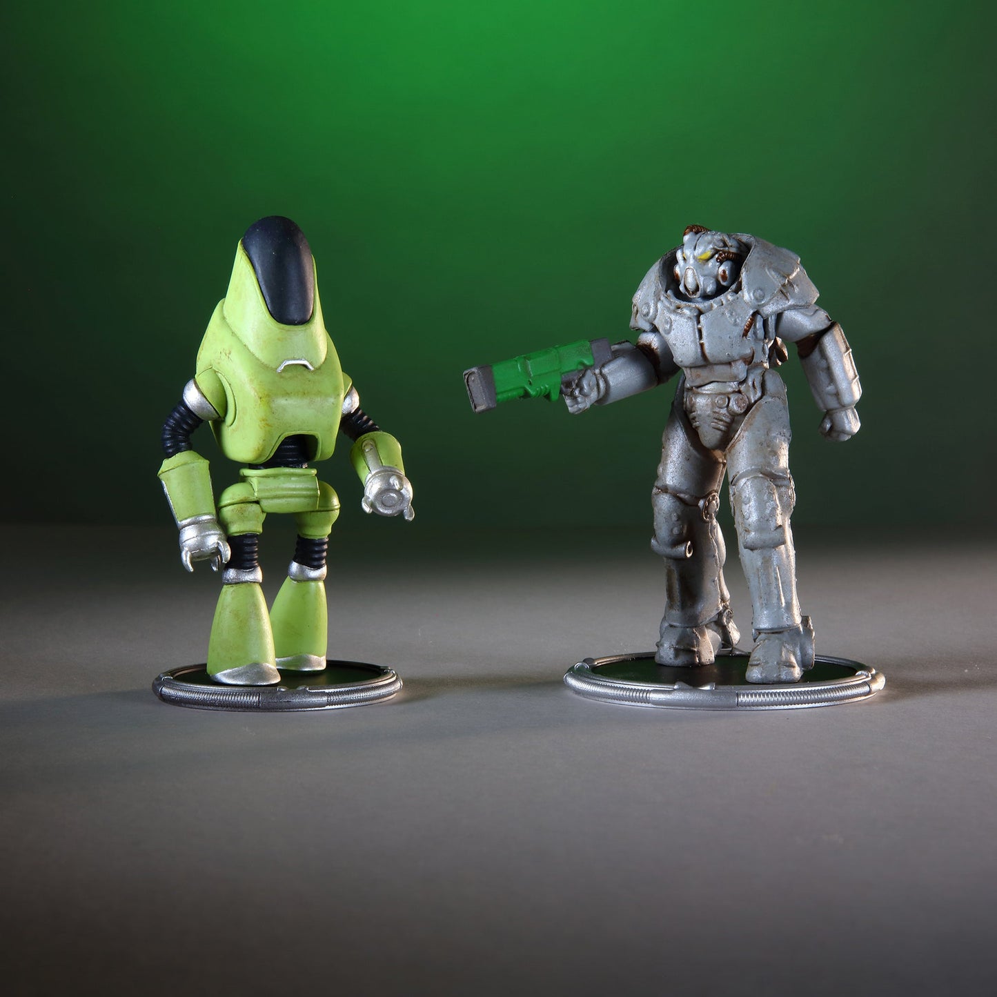 Fallout X01 and Protectron Mini Figure Set