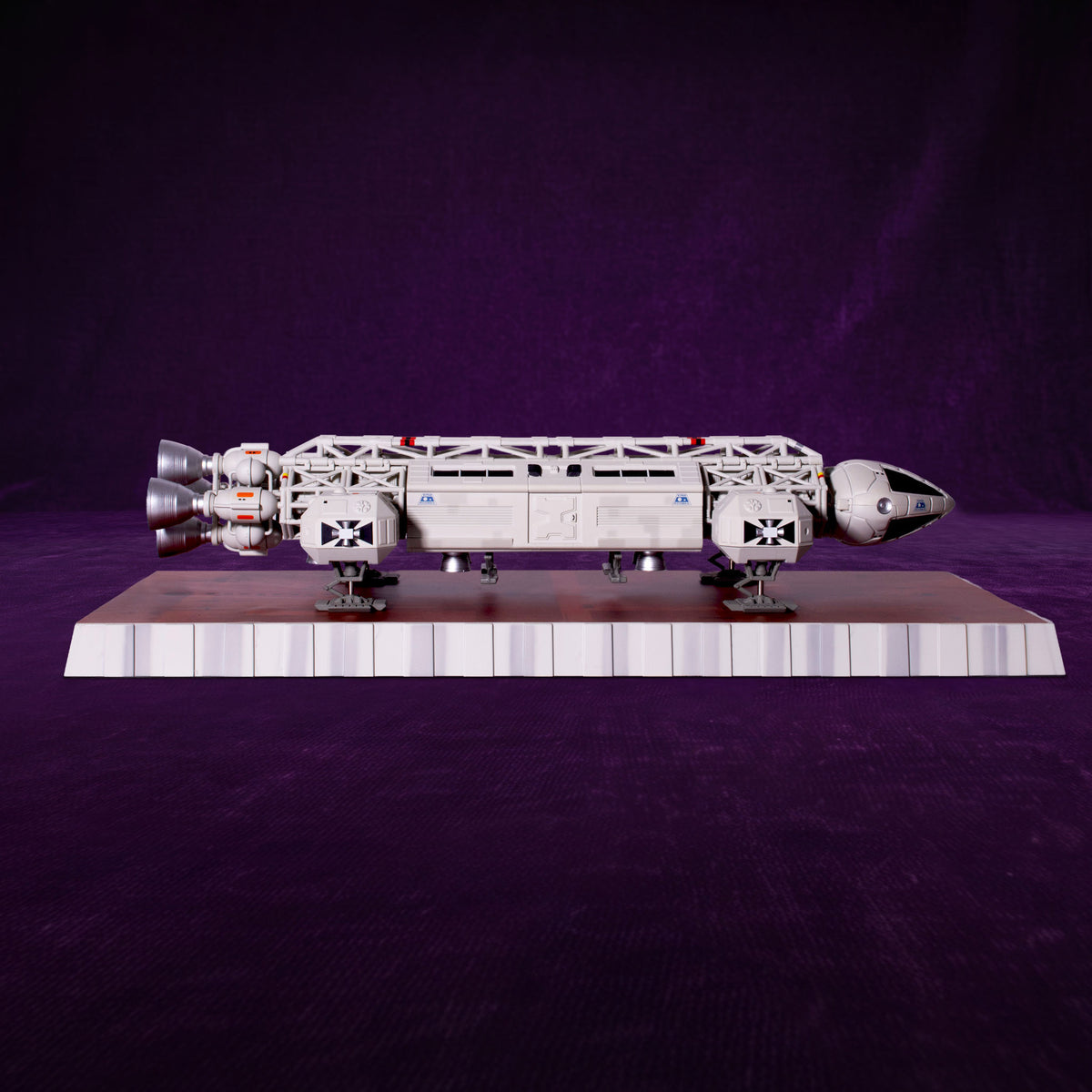 Space: 1999 Eagle Transporter 12" Die-Cast Model (30 cm)