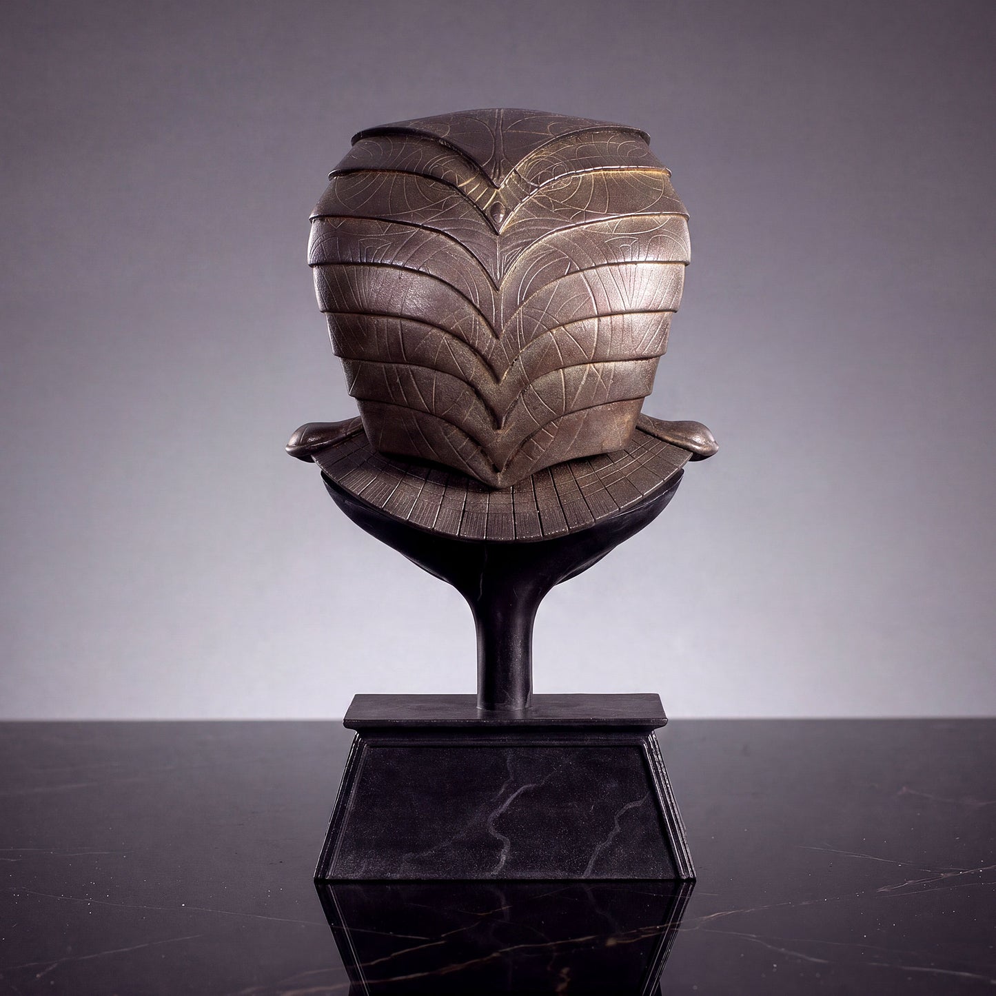 Stargate Desktop Replicas: Serpent Guard Helmet